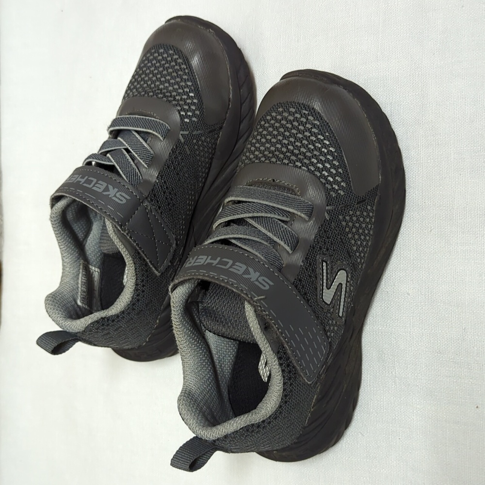 Skechers Boys Gray Tennis Shoes Size 10